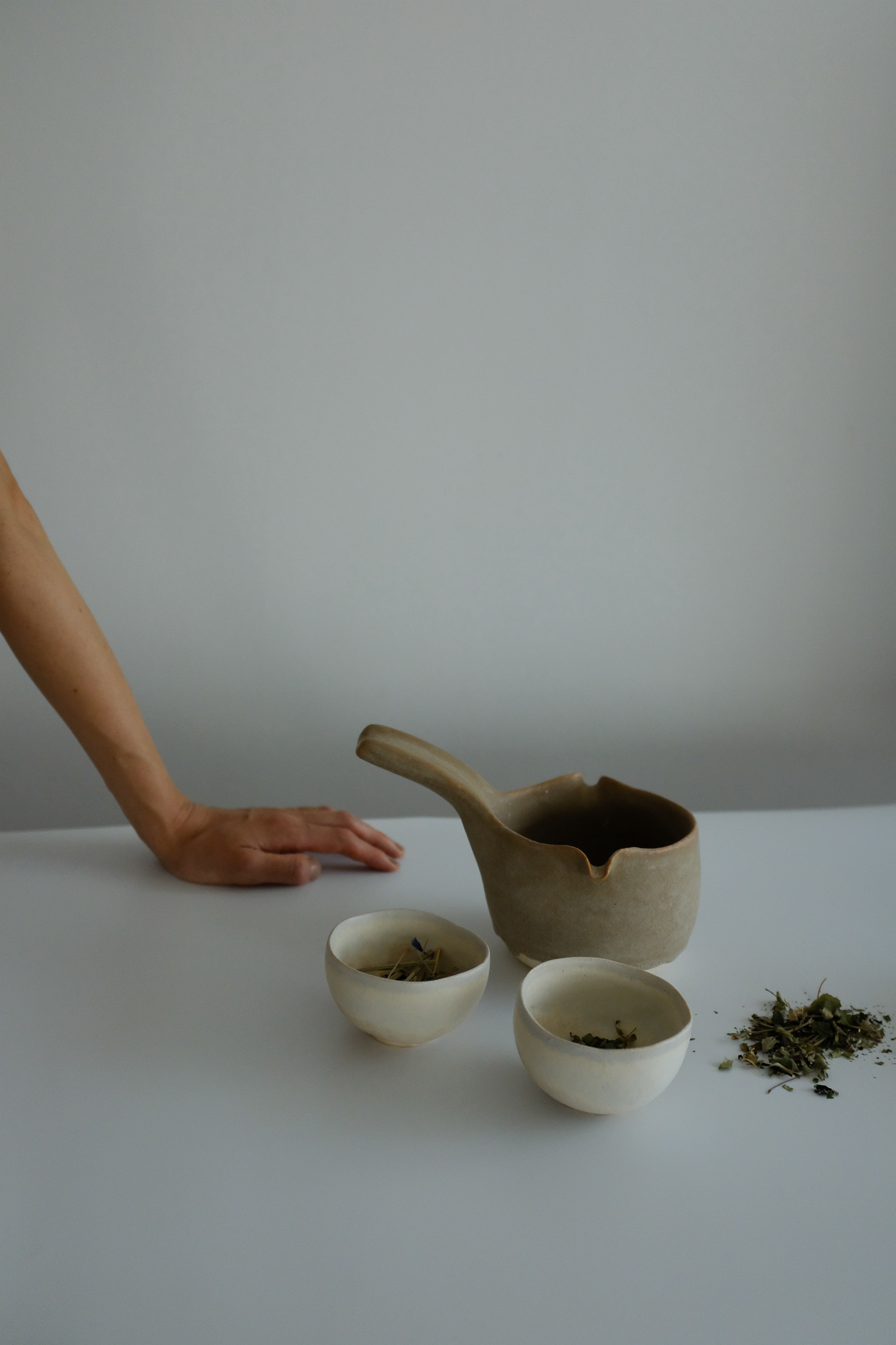 Akari Karugane (pottery) × Misa Murata (herb)